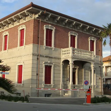 בית הארחה Marietta 3*